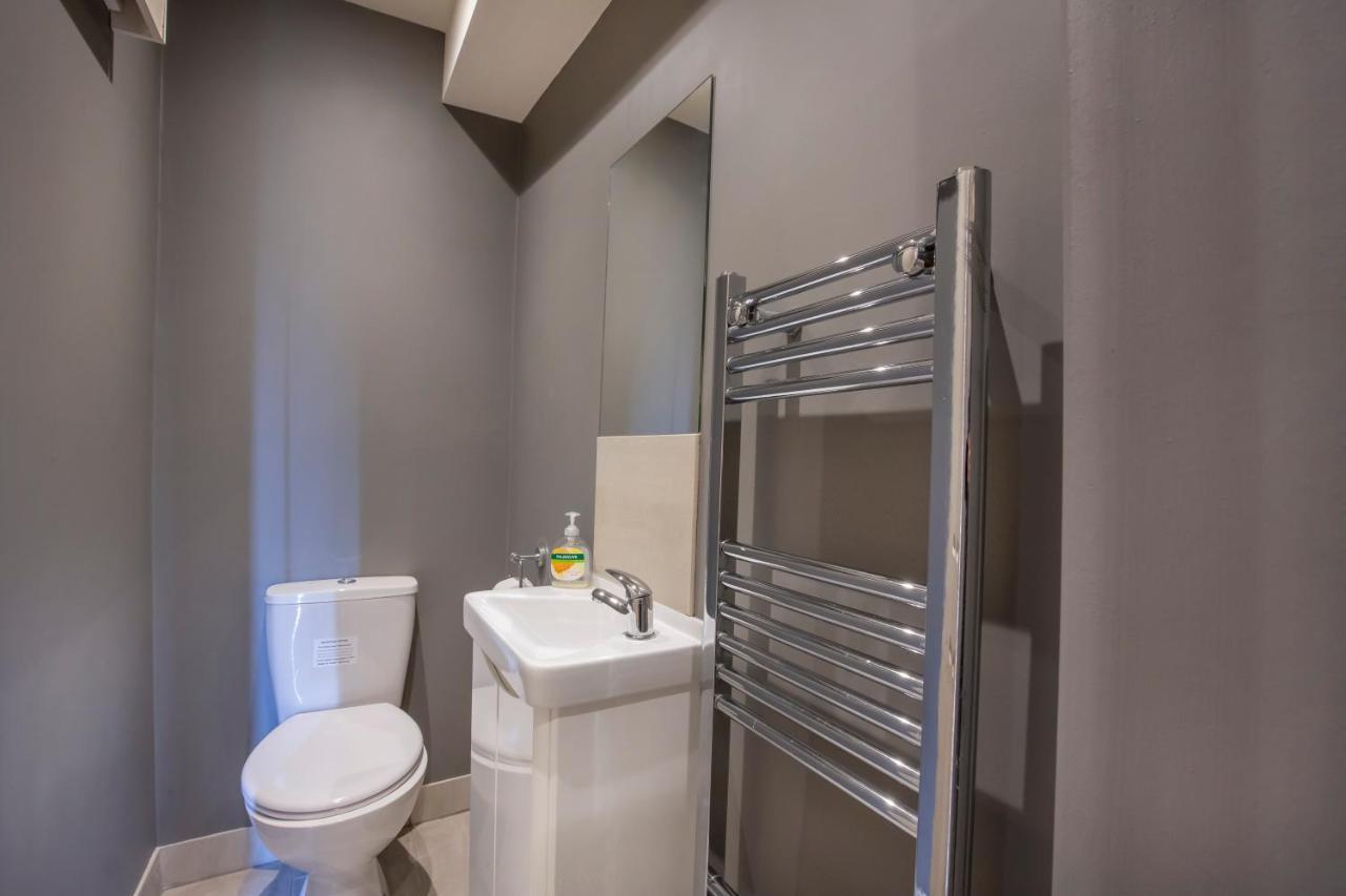 Patrick'S Pool- 4 Bedroom,4 Bathroom, Most Central Luxury Townhouse! 约克 外观 照片